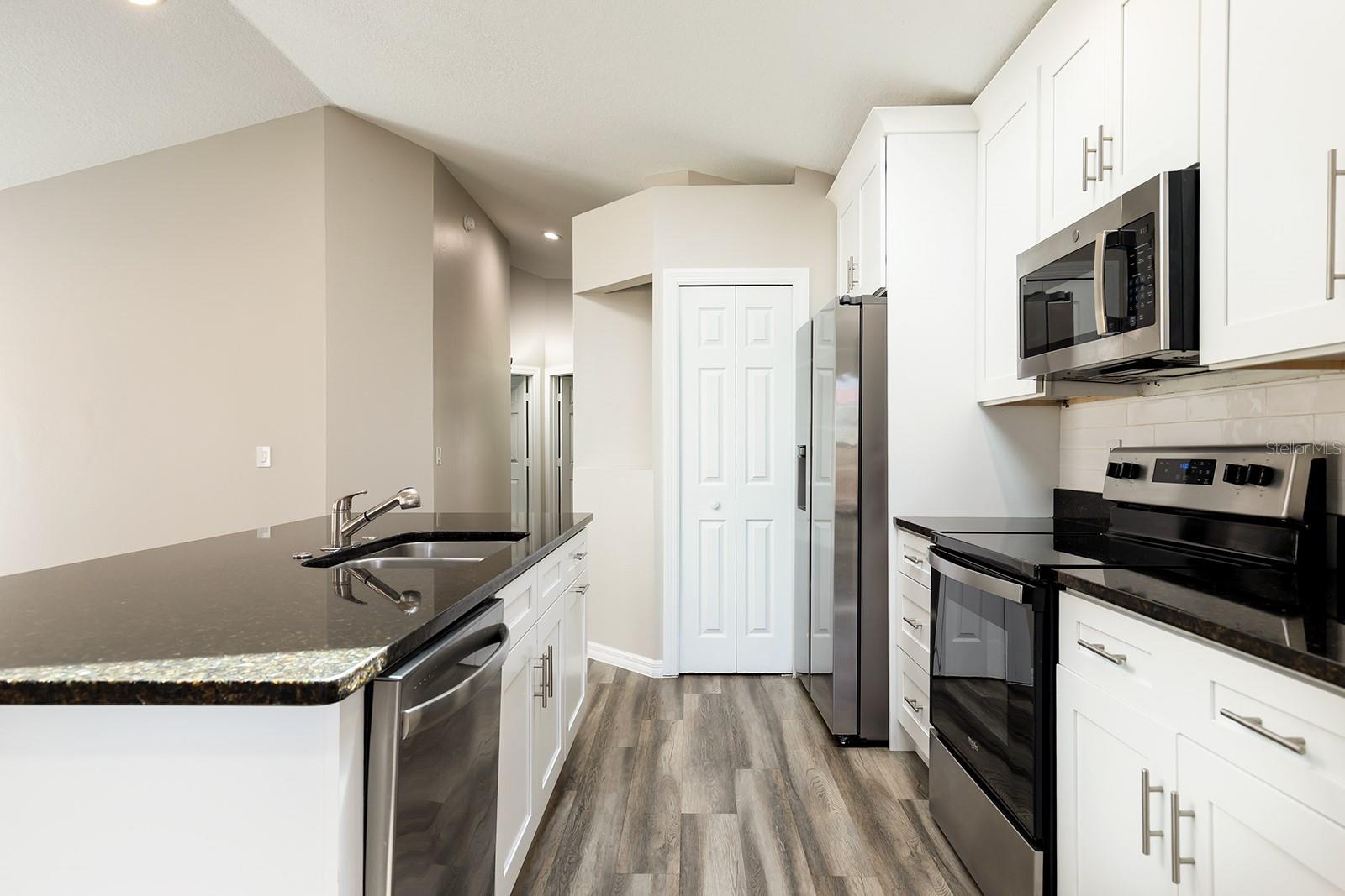 1637 N LAKEWOOD AVE, OCOEE, FL, 34761