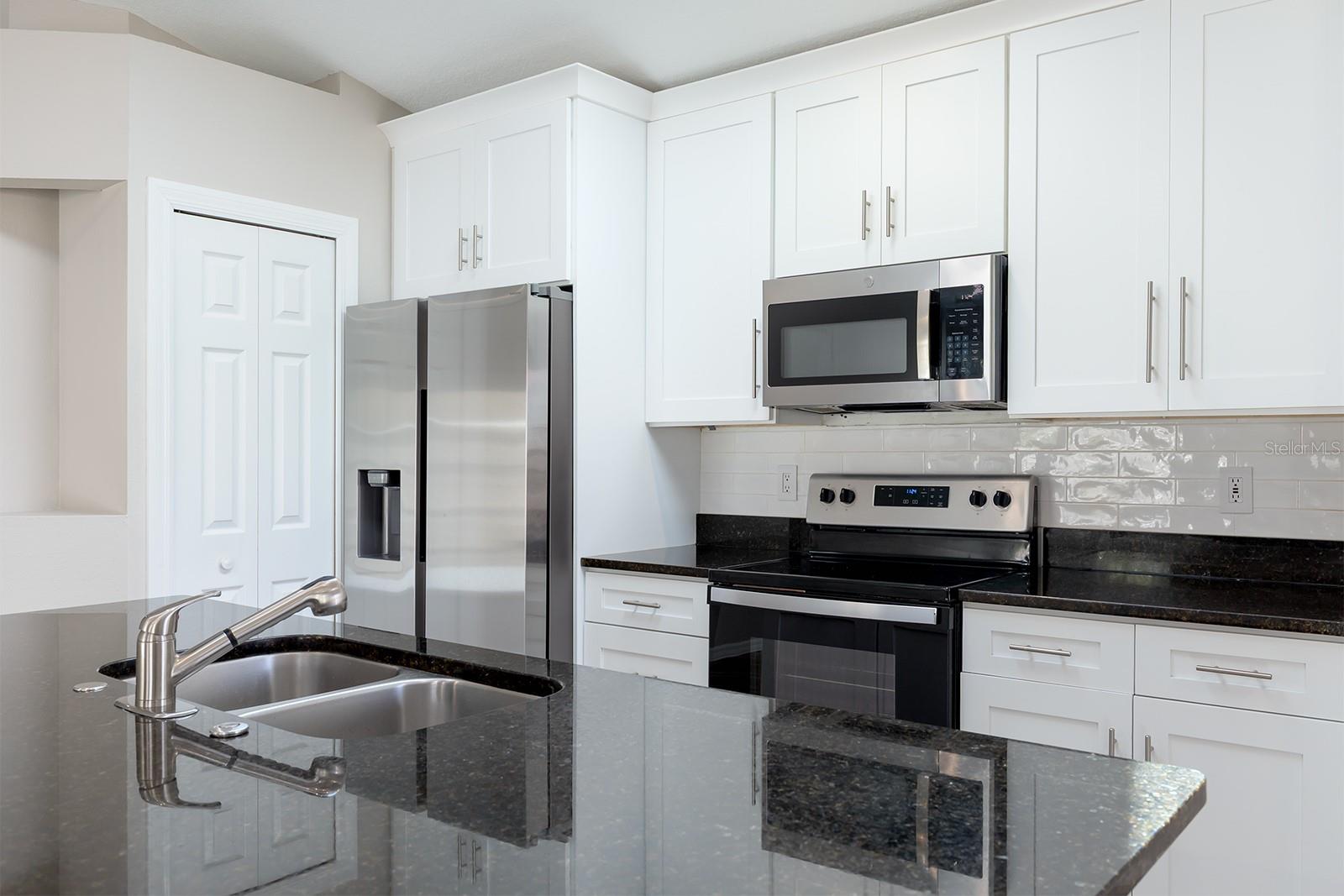 1637 N LAKEWOOD AVE, OCOEE, FL, 34761