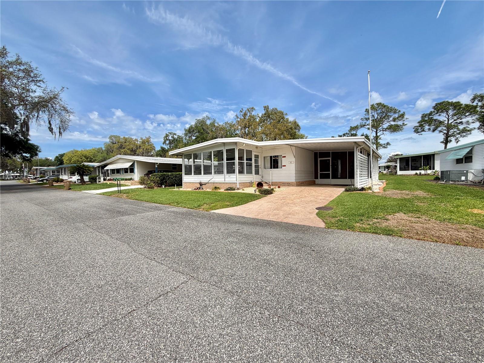 187 JACARANDA DR, LEESBURG, FL, 34748