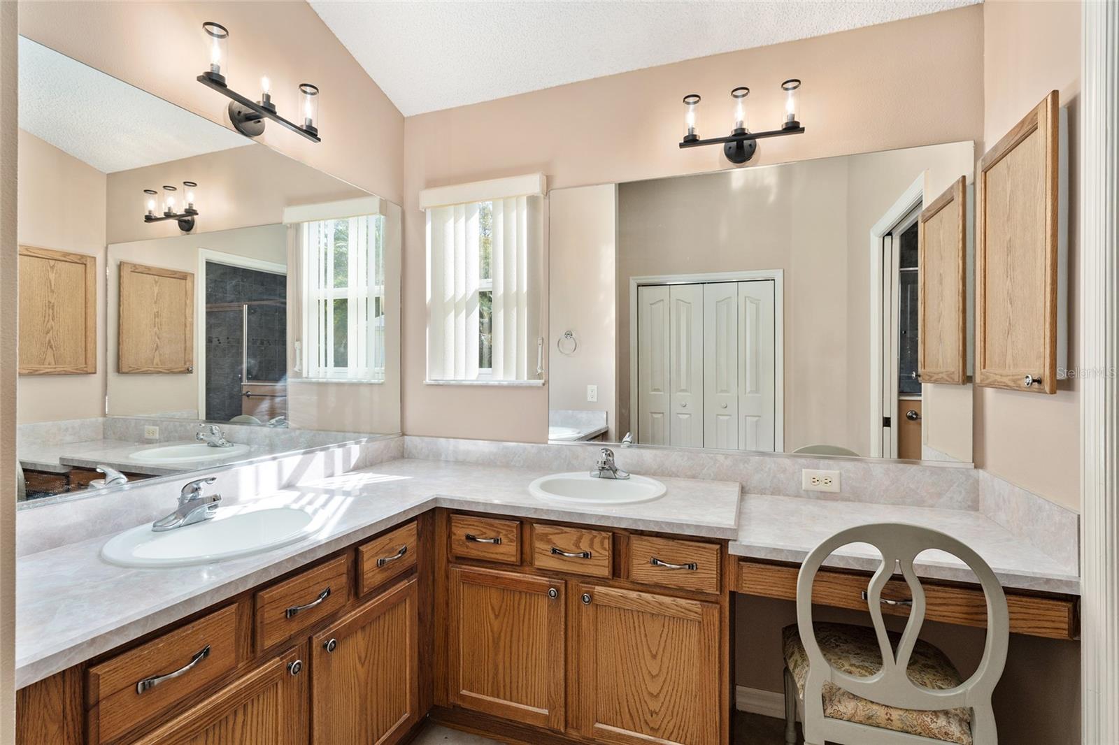 1205 BOWER LN, LADY LAKE, FL, 32159