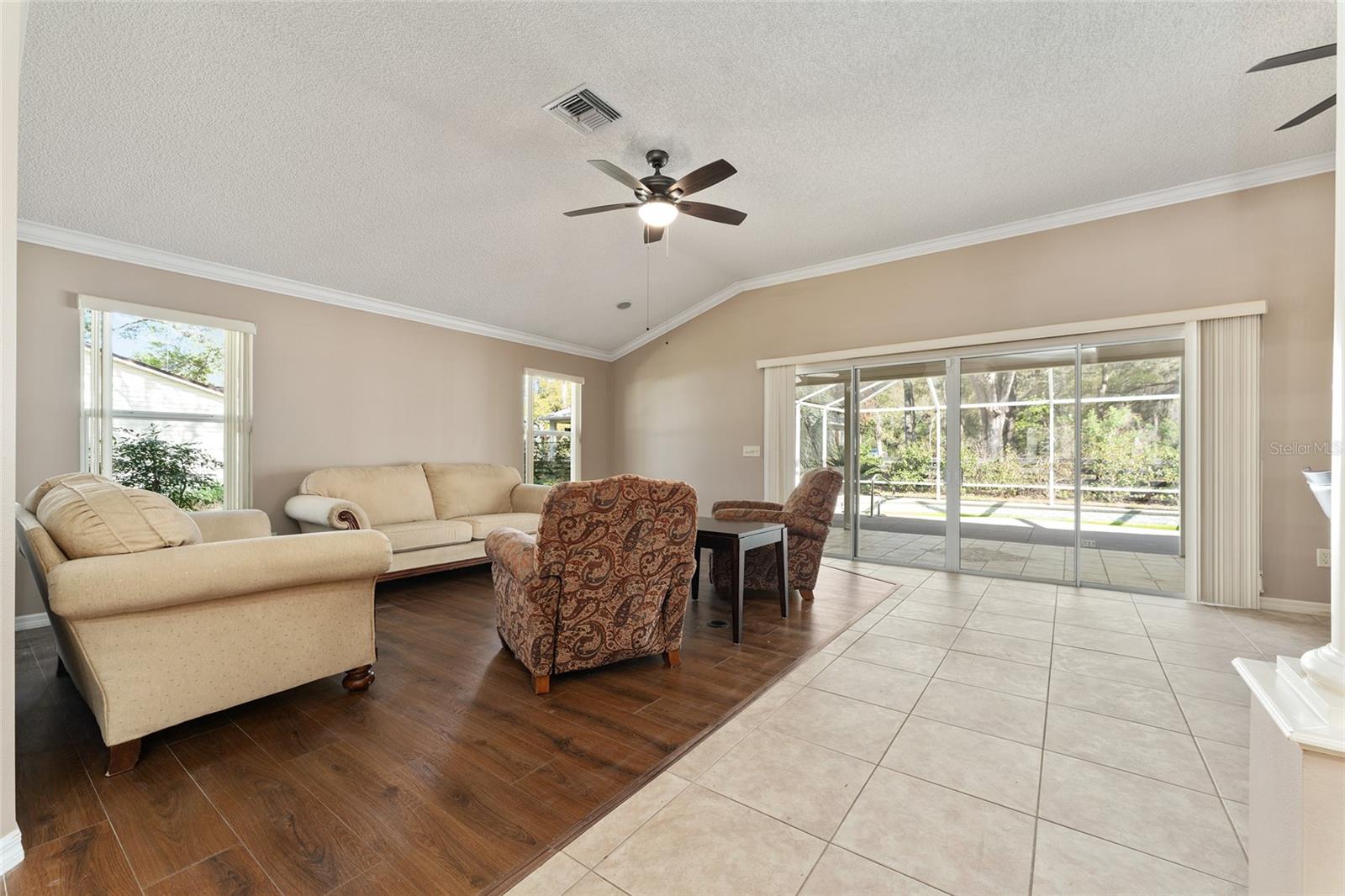 1205 BOWER LN, LADY LAKE, FL, 32159