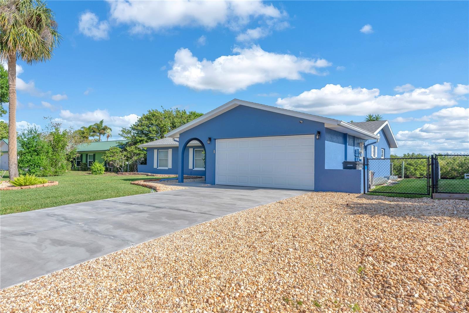 911 SILVER PALM WAY, APOLLO BEACH, FL, 33572