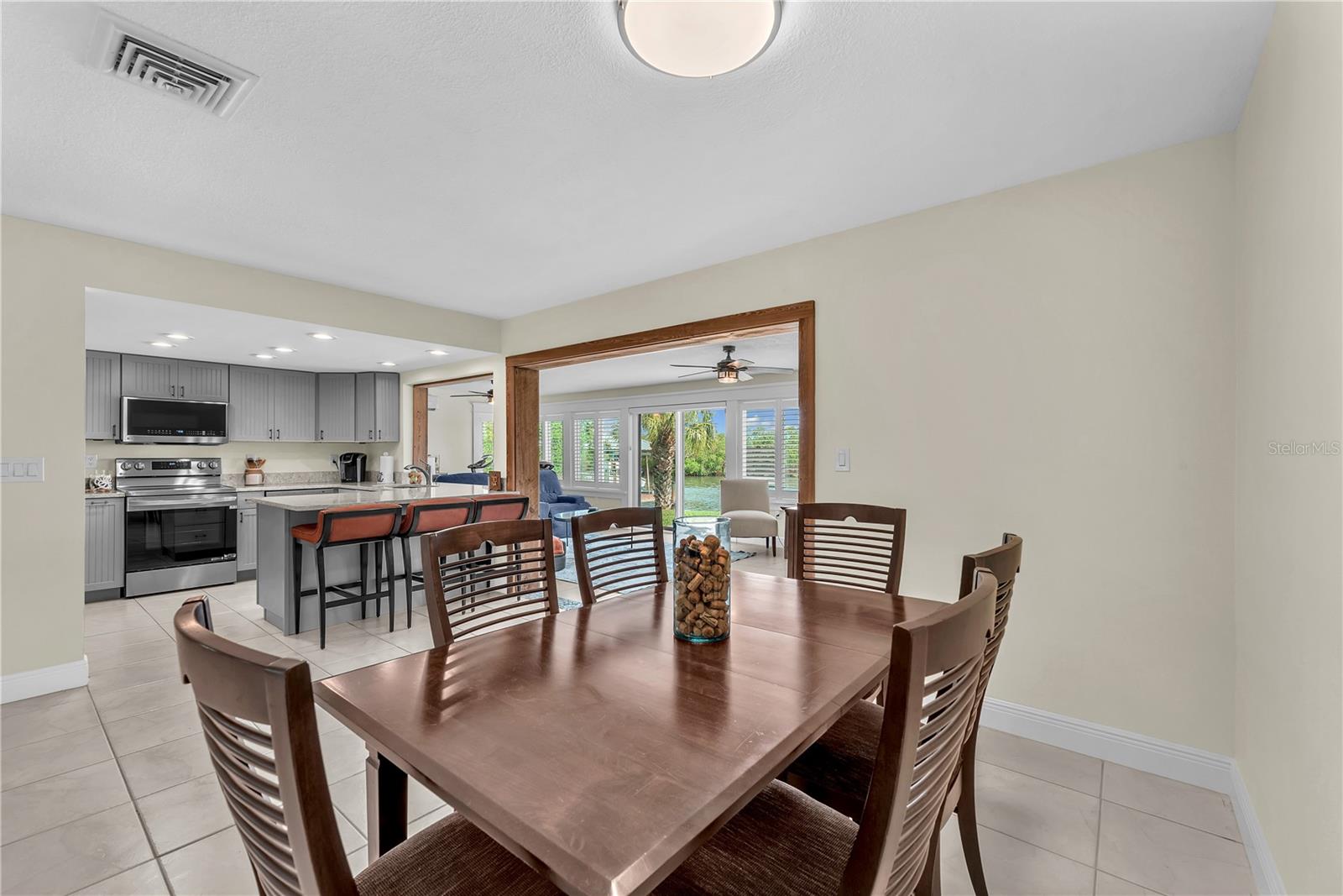 911 SILVER PALM WAY, APOLLO BEACH, FL, 33572