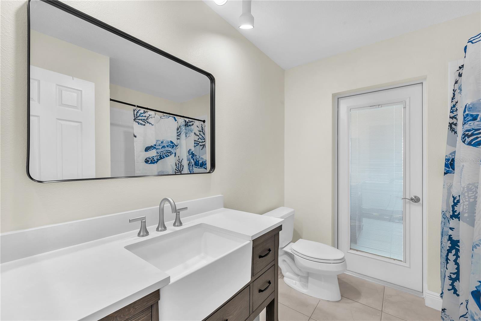 911 SILVER PALM WAY, APOLLO BEACH, FL, 33572