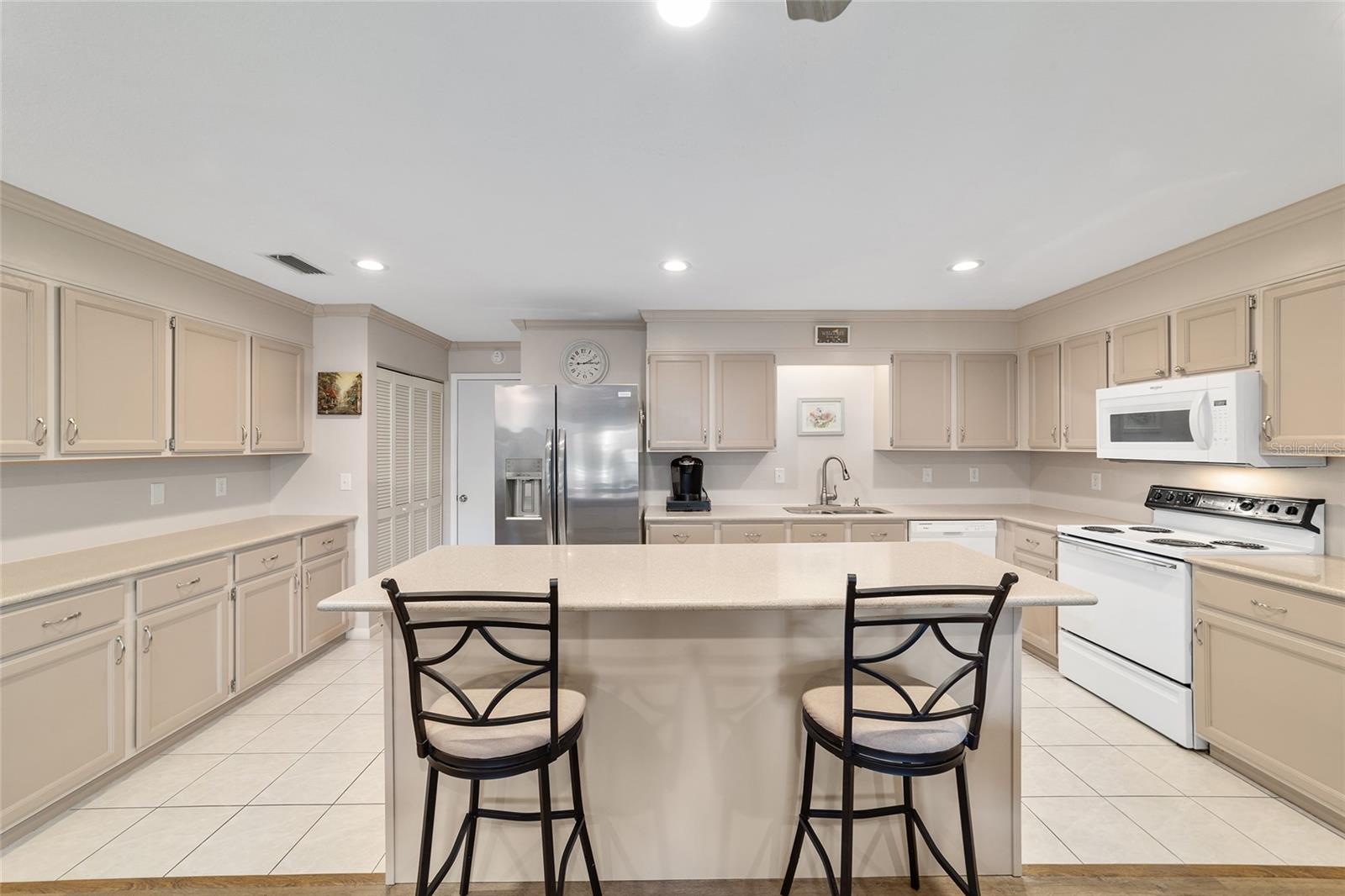 9240 SW 90TH CT #B, OCALA, FL, 34481