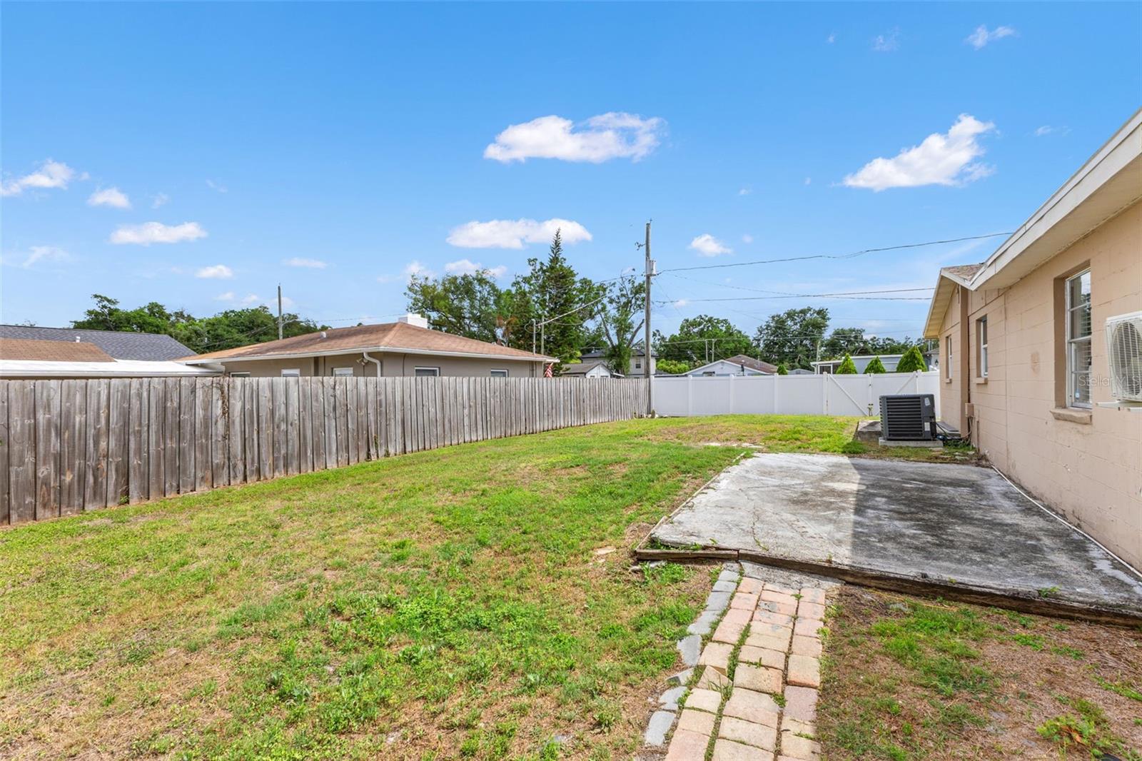 7901 N PACKWOOD AVE, TAMPA, FL, 33604