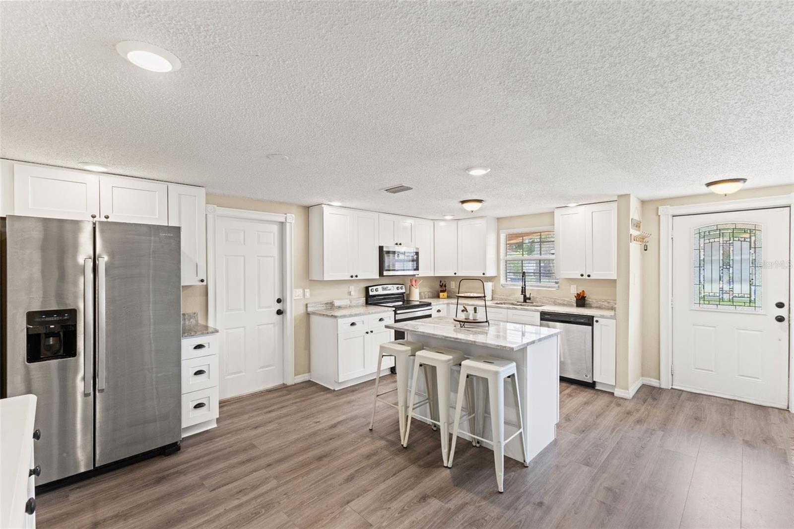 7901 N PACKWOOD AVE, TAMPA, FL, 33604