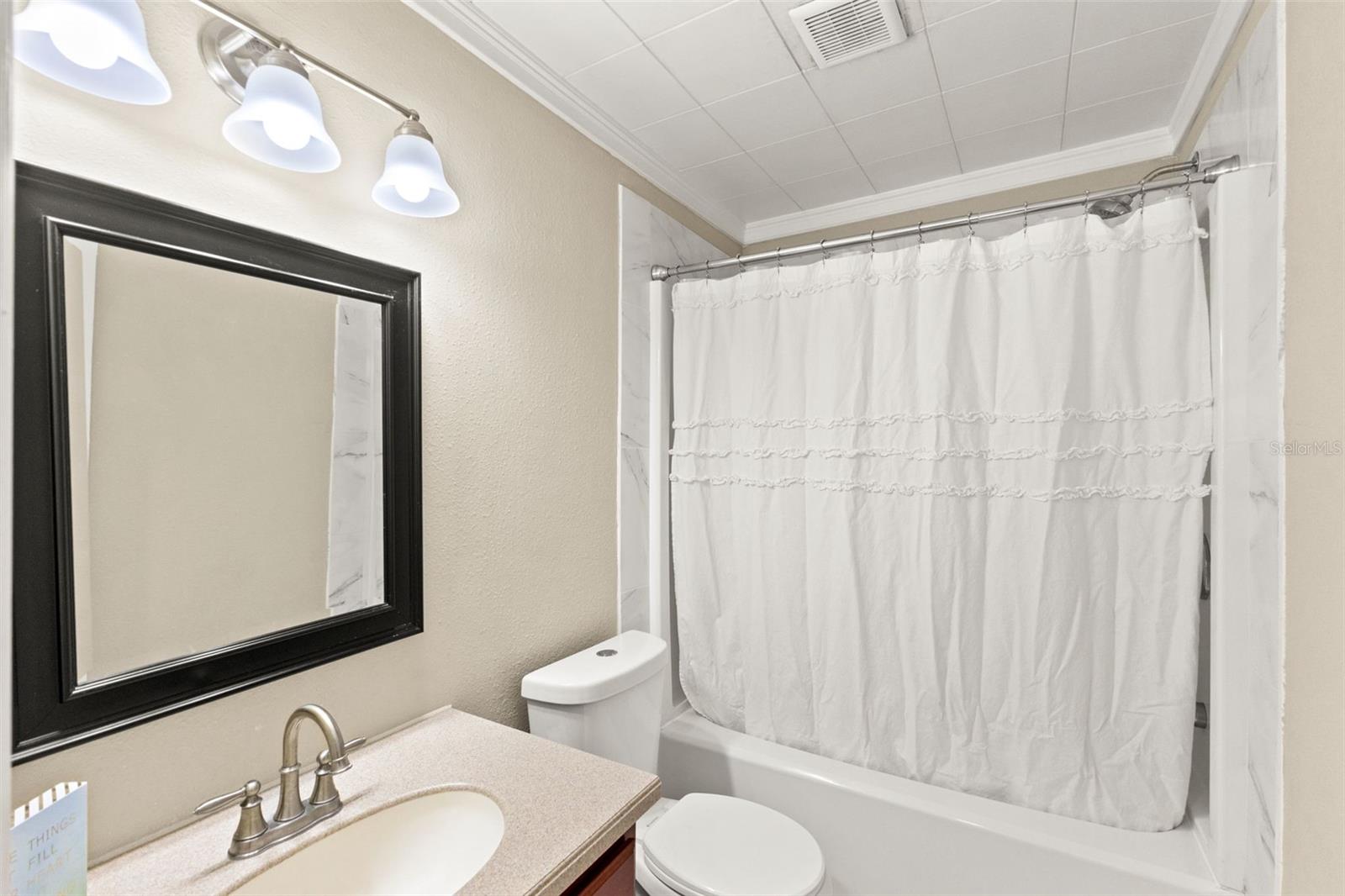 7901 N PACKWOOD AVE, TAMPA, FL, 33604