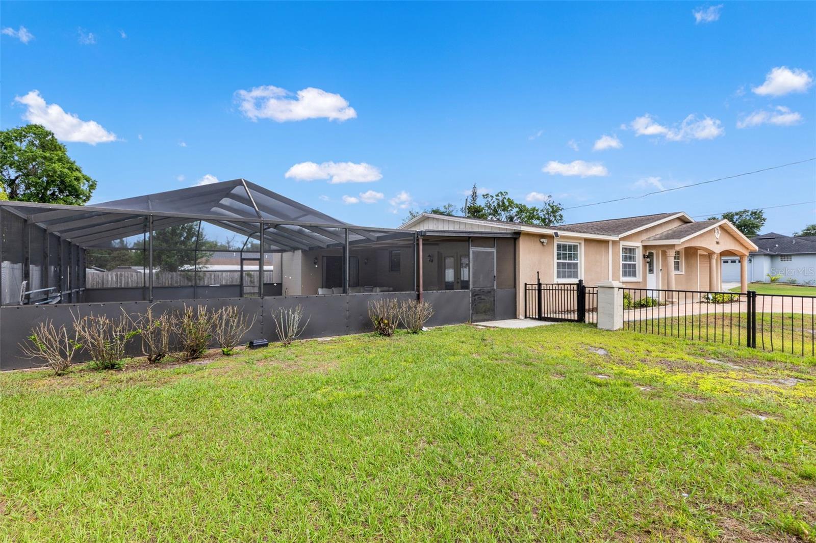 7901 N PACKWOOD AVE, TAMPA, FL, 33604