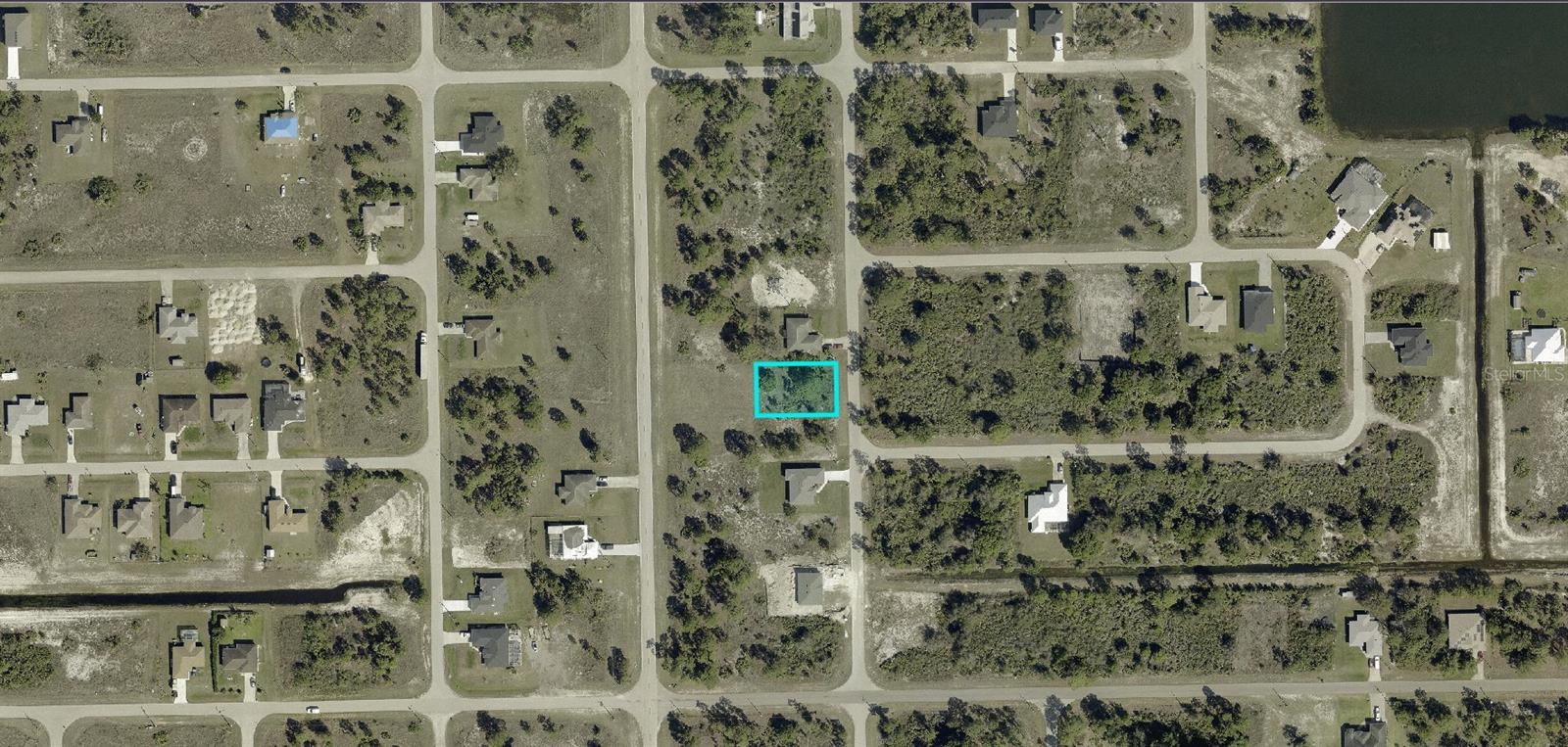 1024 MAXWELL AVE S, LEHIGH ACRES, FL, 33974