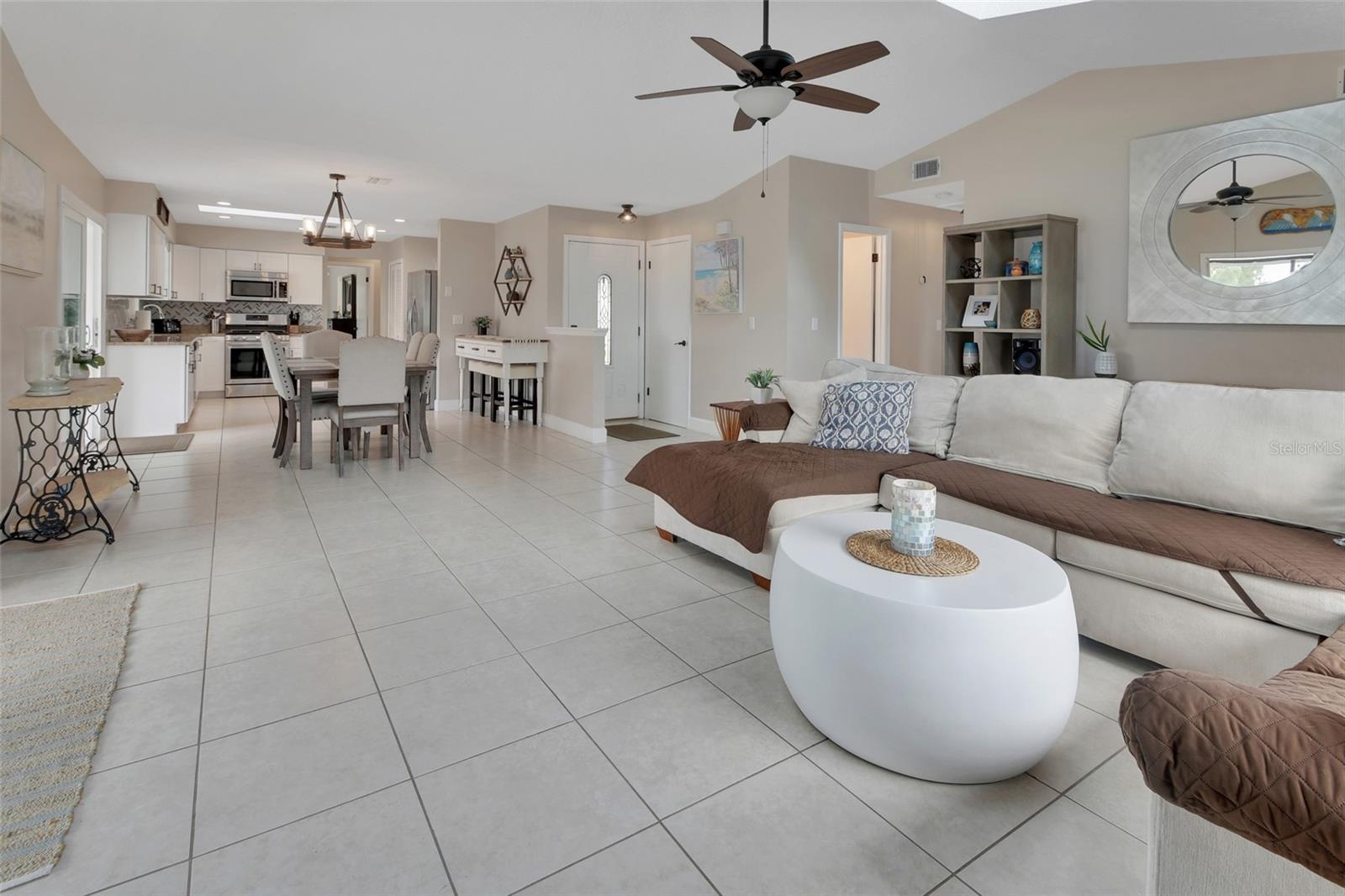 2771 MALDIVE CT, DELTONA, FL, 32738