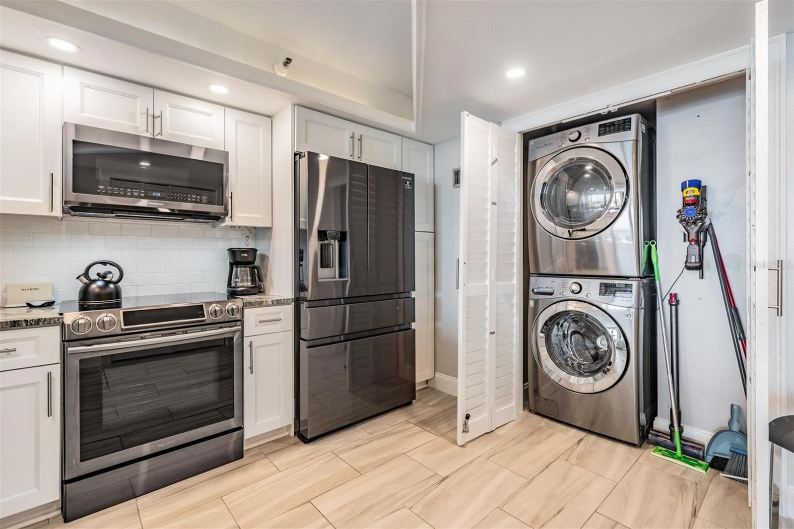 690 ISLAND WAY #607, CLEARWATER, FL, 33767