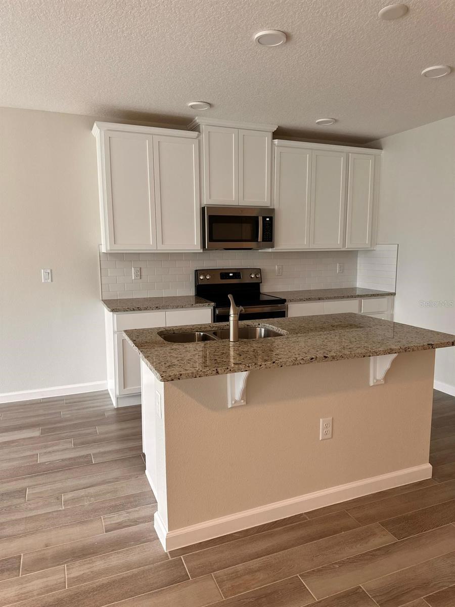 2831 NARCOOSSEE COMMONS WAY, ST CLOUD, FL, 34771
