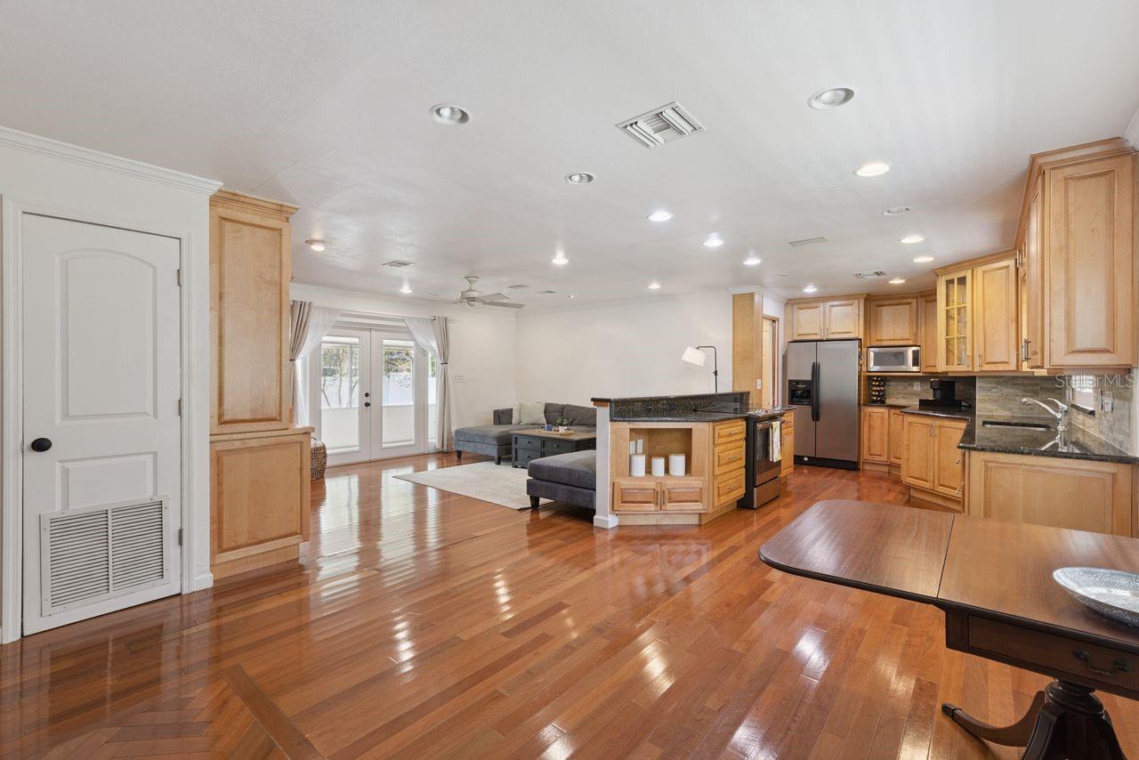 3012 LESLIE DR, ORLANDO, FL, 32806