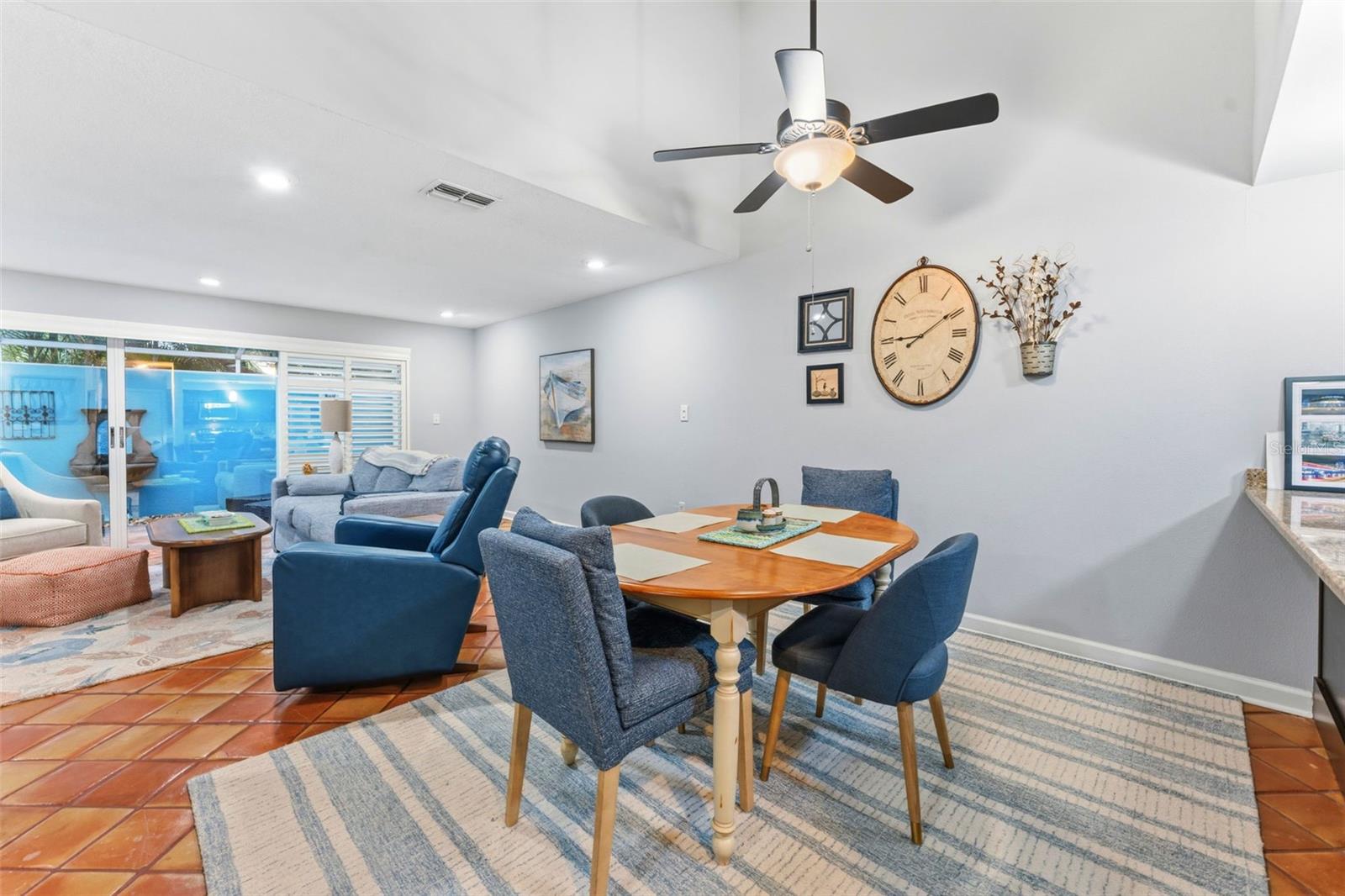 2979 W KNIGHTS AVE, TAMPA, FL, 33611