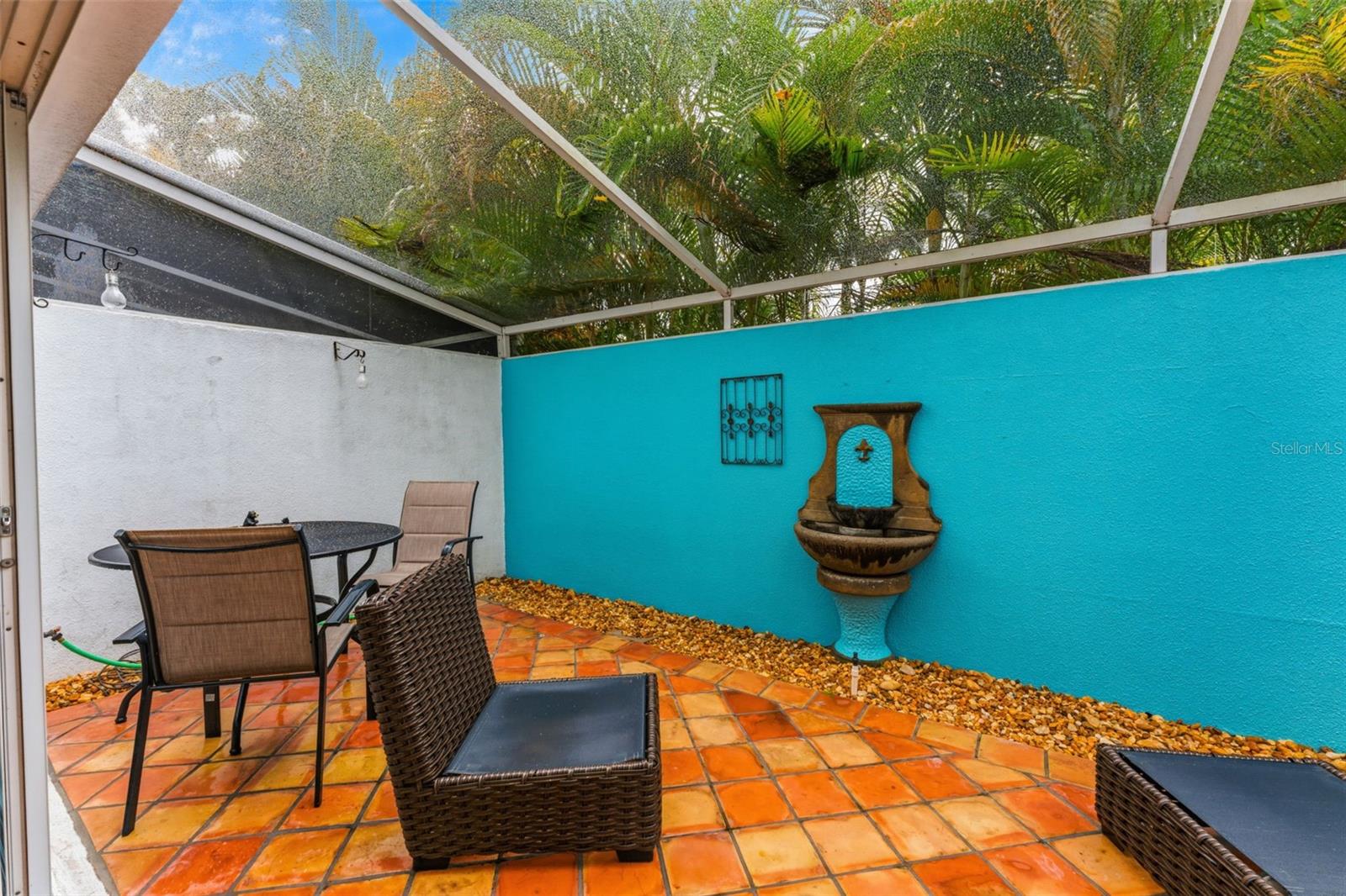 2979 W KNIGHTS AVE, TAMPA, FL, 33611
