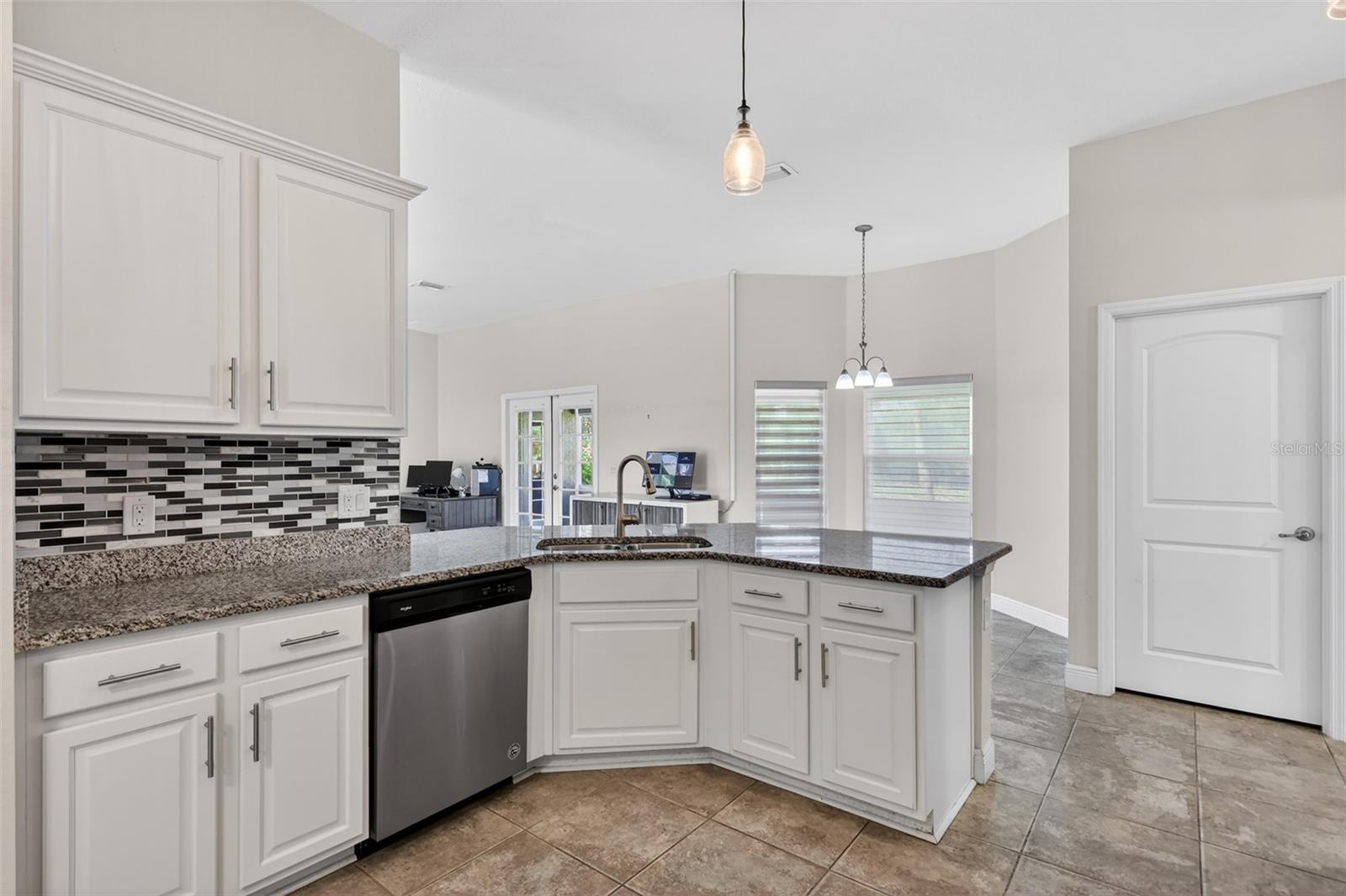 501 SAN CRISTOBAL AVE, PUNTA GORDA, FL, 33983