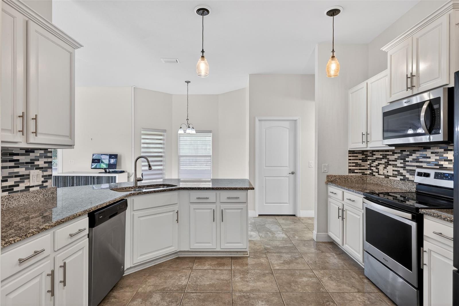 501 SAN CRISTOBAL AVE, PUNTA GORDA, FL, 33983