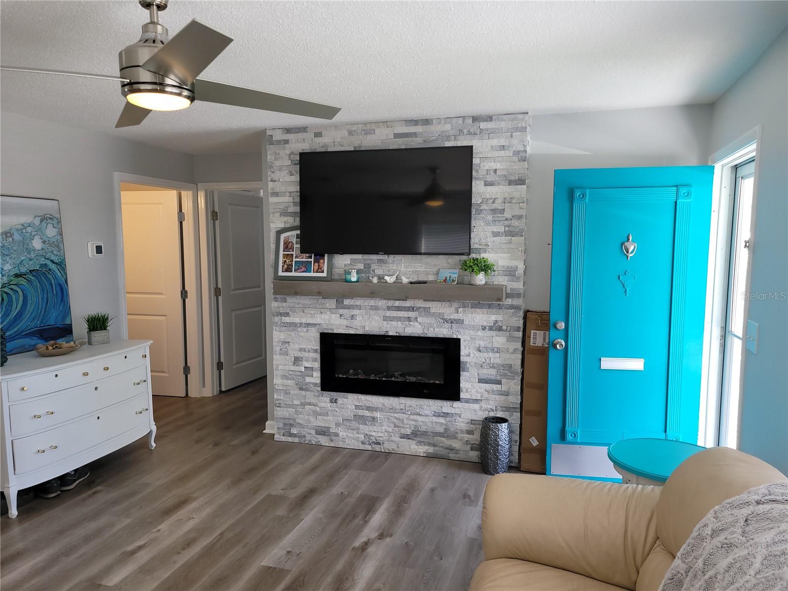 4470 MAINLANDS BLVD W, PINELLAS PARK, FL, 33782