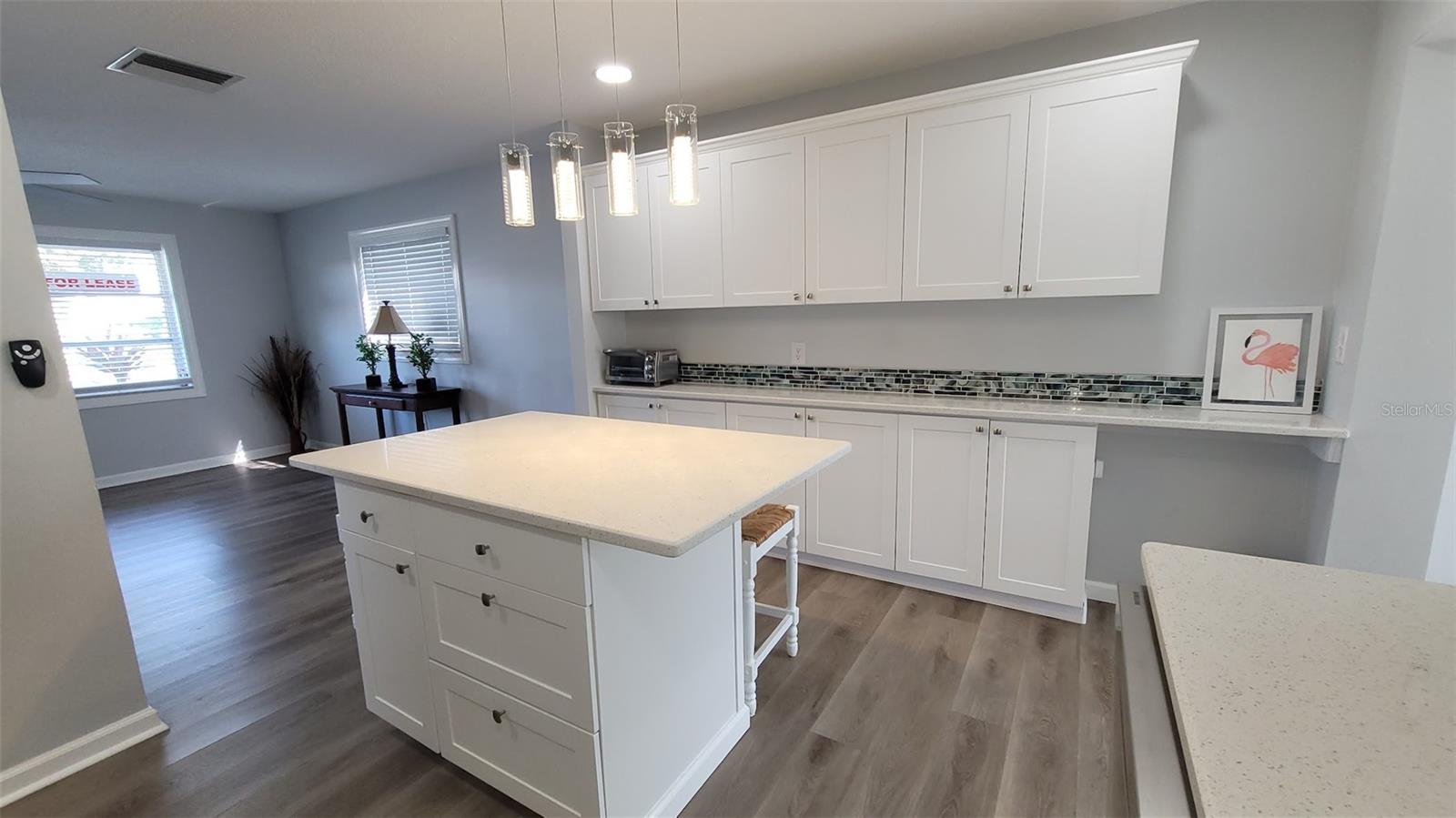 4470 MAINLANDS BLVD W, PINELLAS PARK, FL, 33782