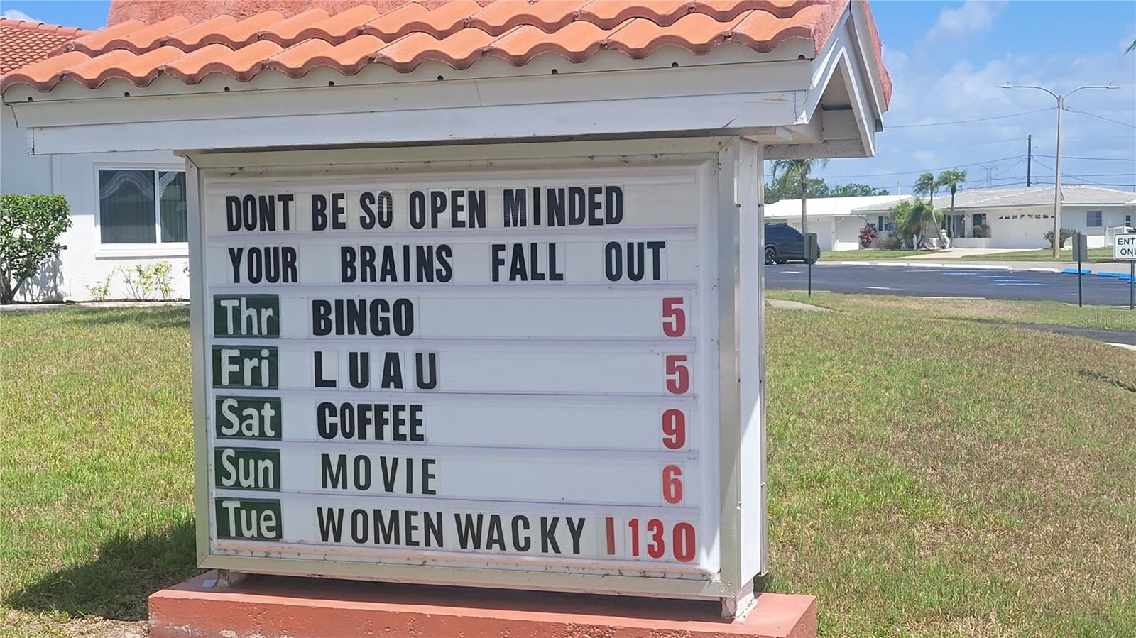 4470 MAINLANDS BLVD W, PINELLAS PARK, FL, 33782