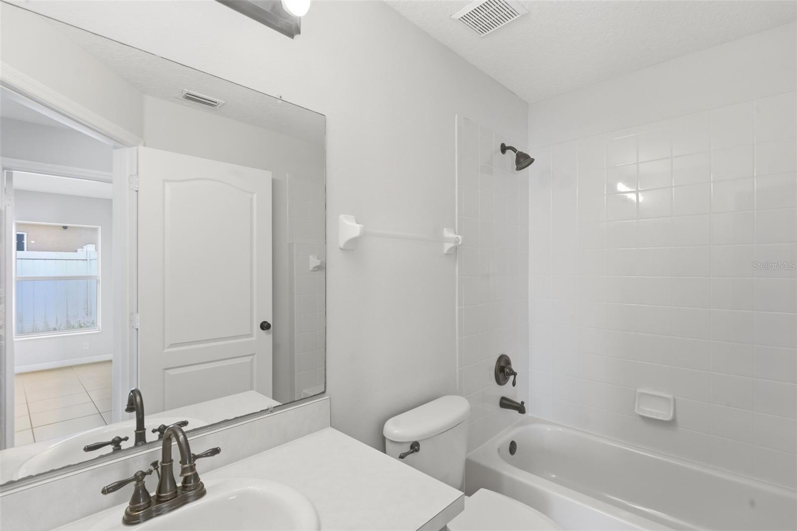 38 VANNA CT, ORLANDO, FL, 32807