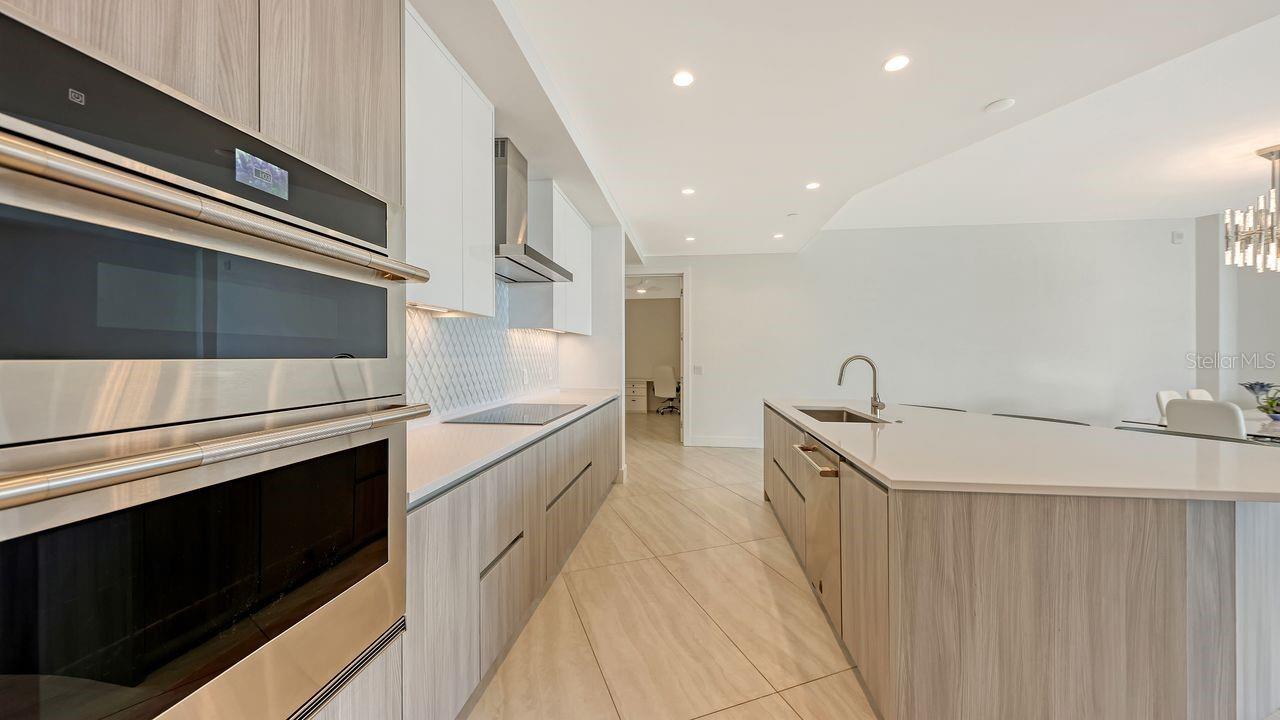 301 QUAY COMMONS #1210, SARASOTA, FL, 34236