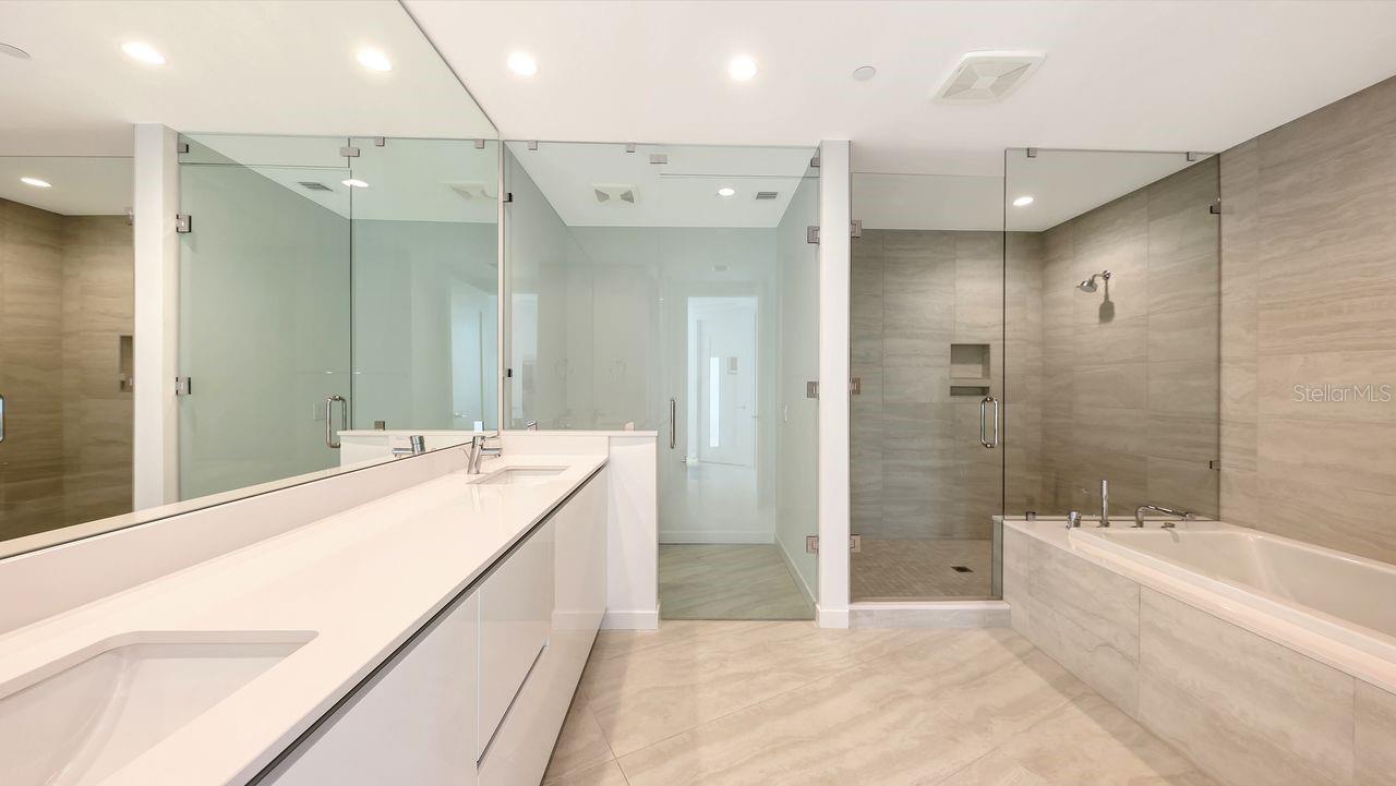 301 QUAY COMMONS #1210, SARASOTA, FL, 34236