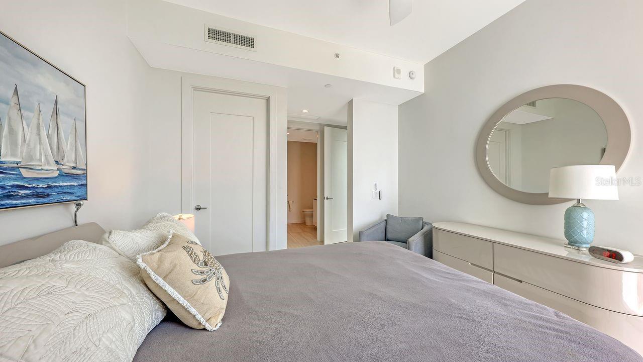 301 QUAY COMMONS #1210, SARASOTA, FL, 34236