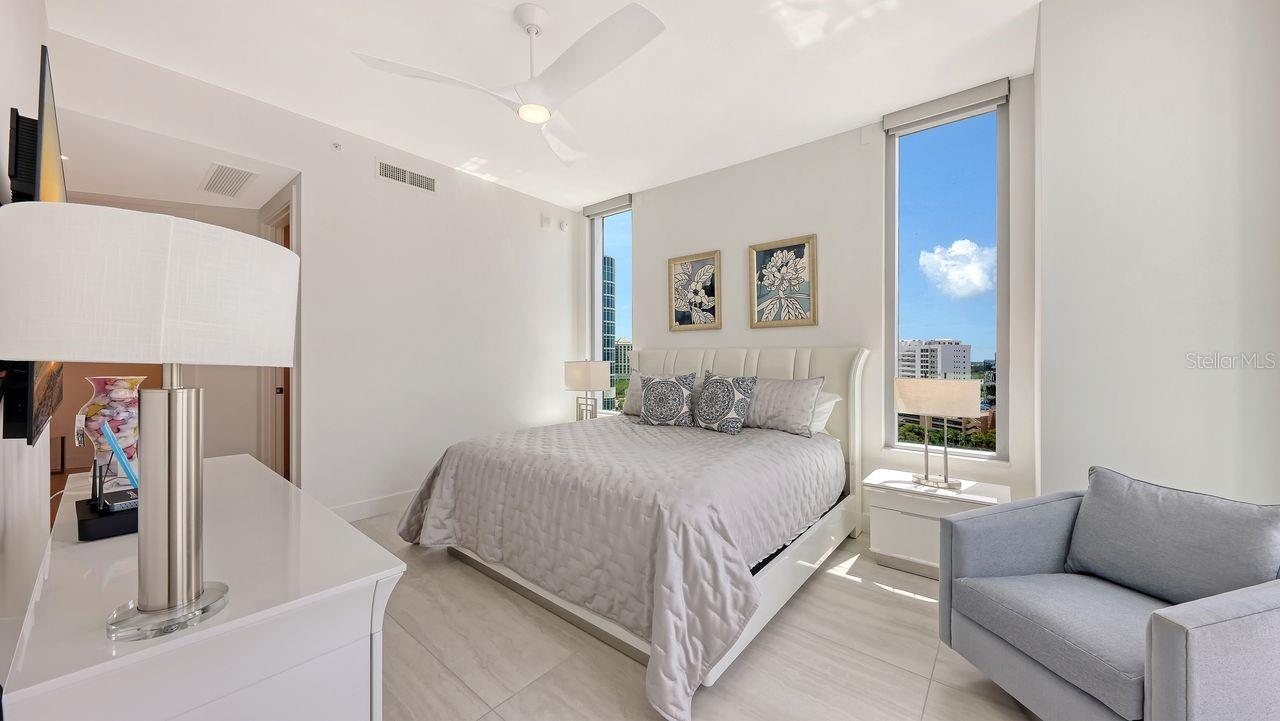 301 QUAY COMMONS #1210, SARASOTA, FL, 34236