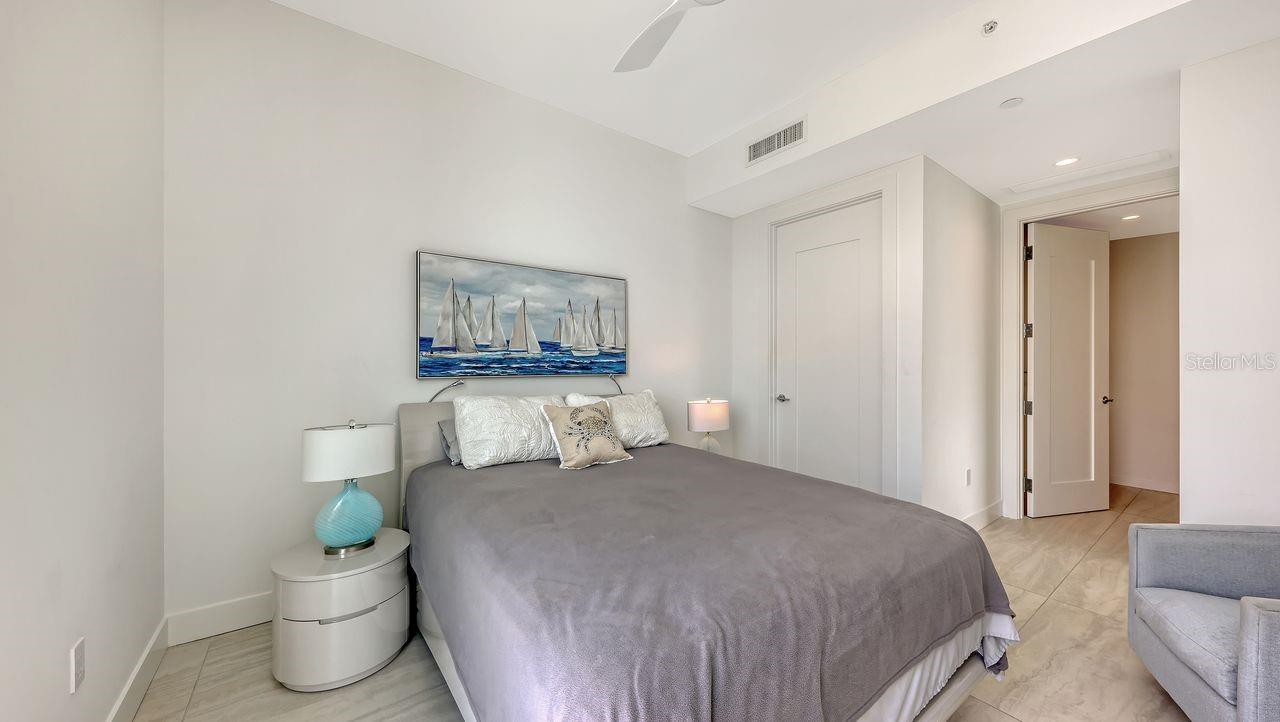 301 QUAY COMMONS #1210, SARASOTA, FL, 34236