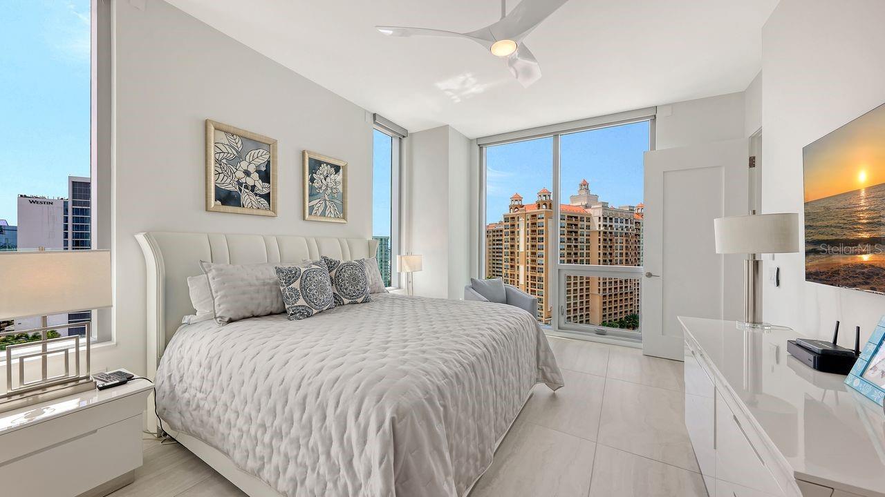 301 QUAY COMMONS #1210, SARASOTA, FL, 34236