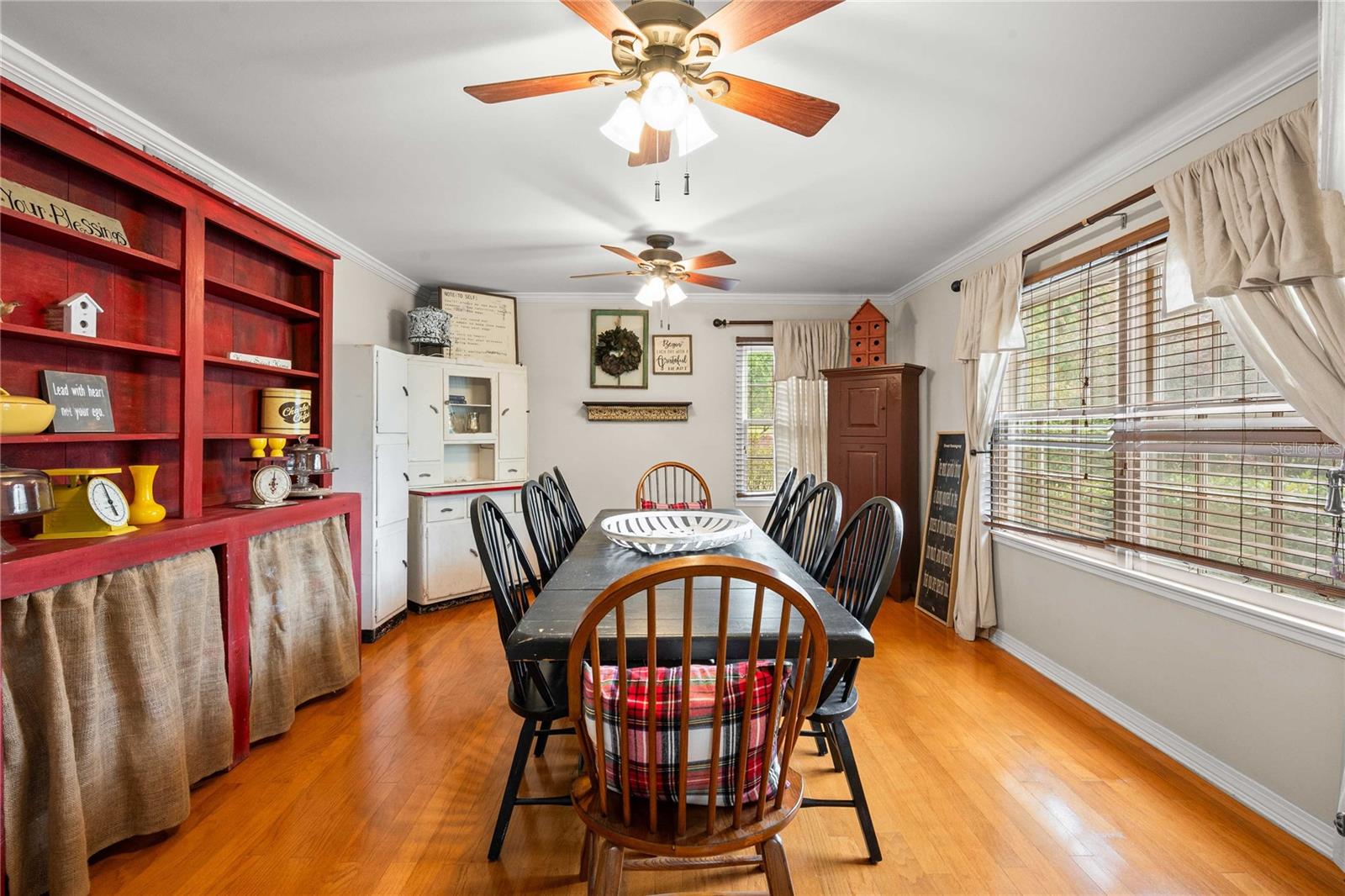 36733 VIRGINIA AVE, DADE CITY, FL, 33523