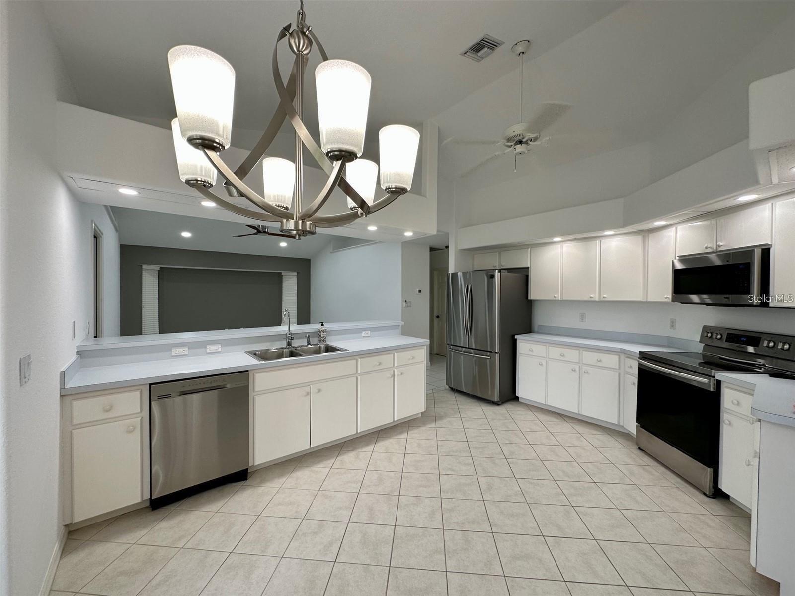 2169 ONONDAGA LN, PUNTA GORDA, FL, 33983