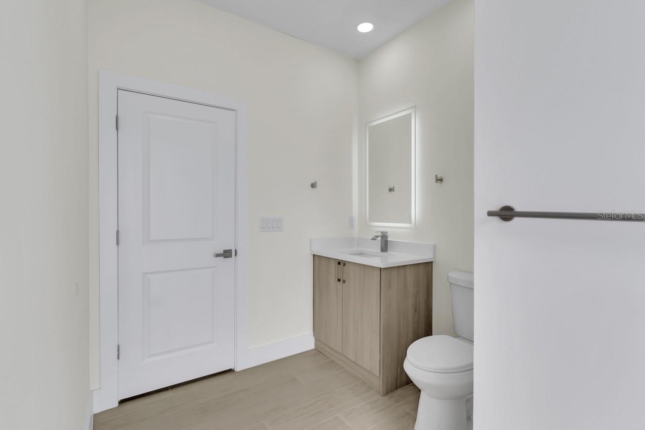 1831 EMBERS PKWY W, CAPE CORAL, FL, 33993