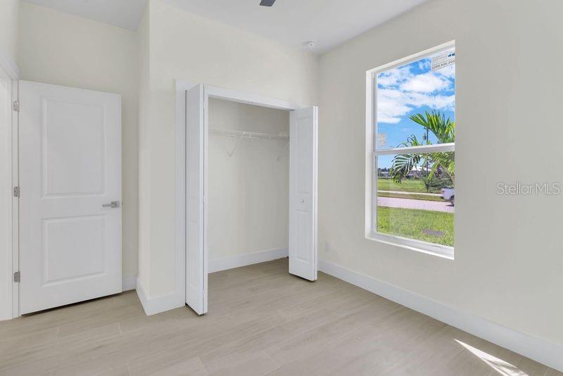 1831 EMBERS PKWY W, CAPE CORAL, FL, 33993