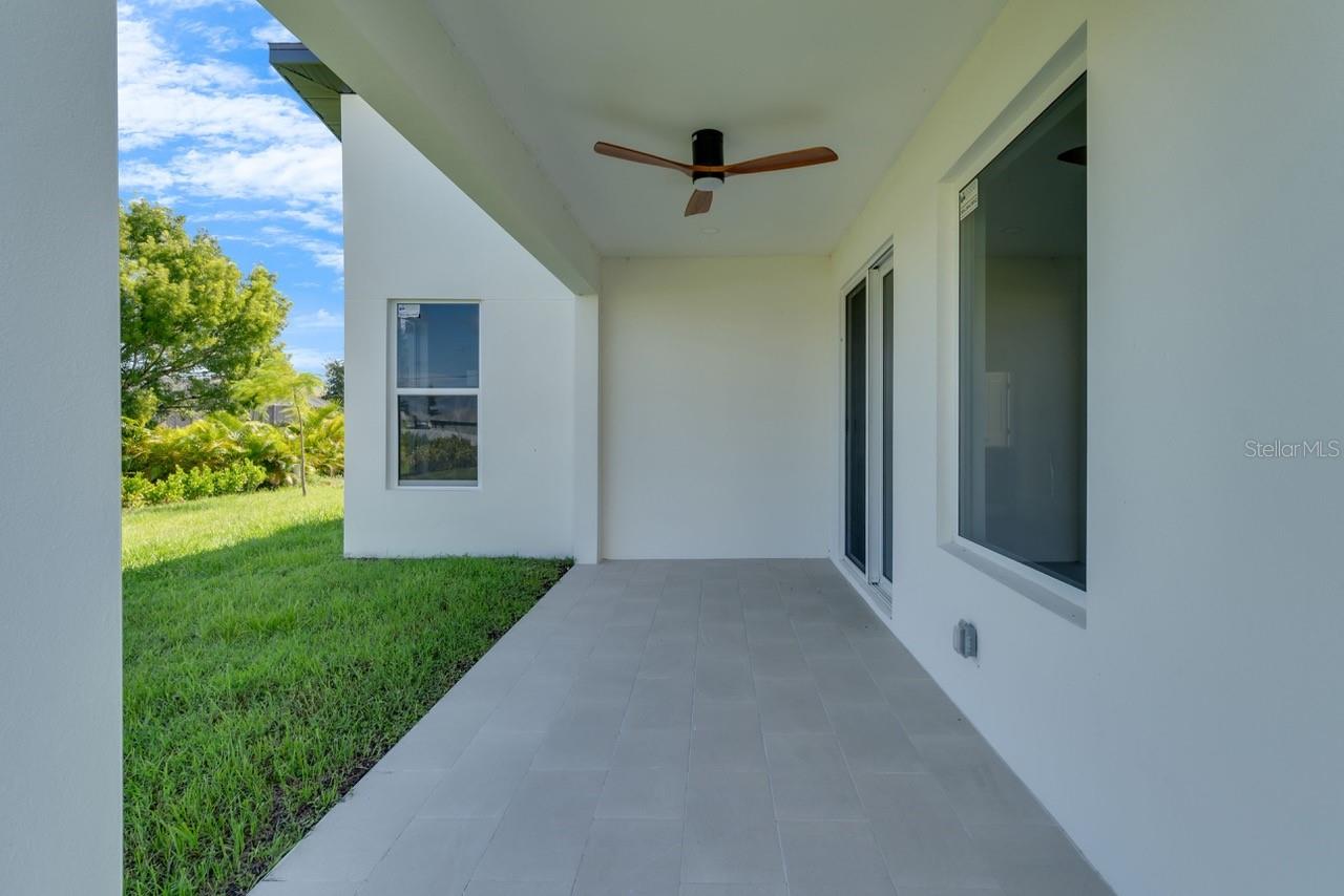 1831 EMBERS PKWY W, CAPE CORAL, FL, 33993