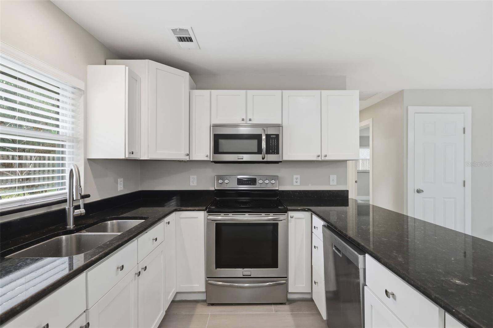 550 E MINNESOTA AVE, ORANGE CITY, FL, 32763