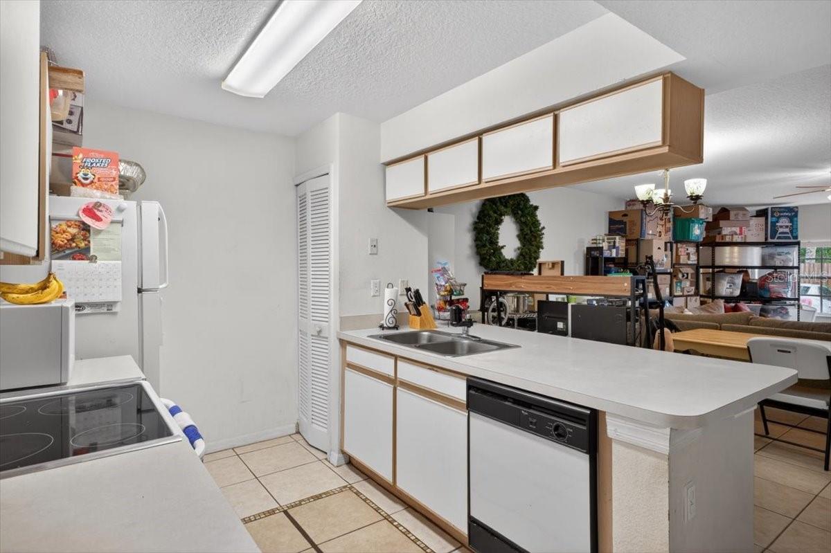 8712 RAIN FOREST PL #B, KISSIMMEE, FL, 34747