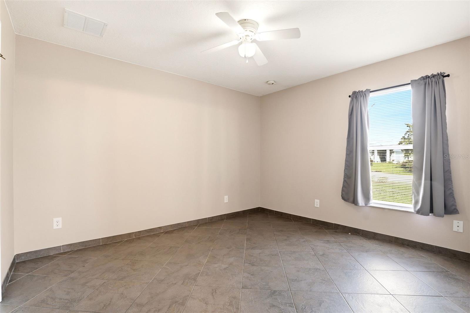 36725 OCONEE AVE #36725, EUSTIS, FL, 32736