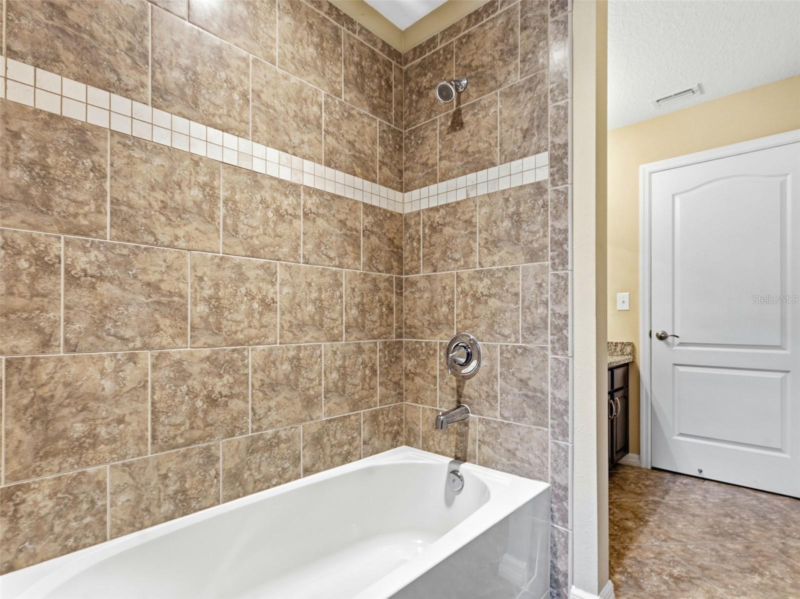 2499 CALVANO DR, LAND O LAKES, FL, 34639