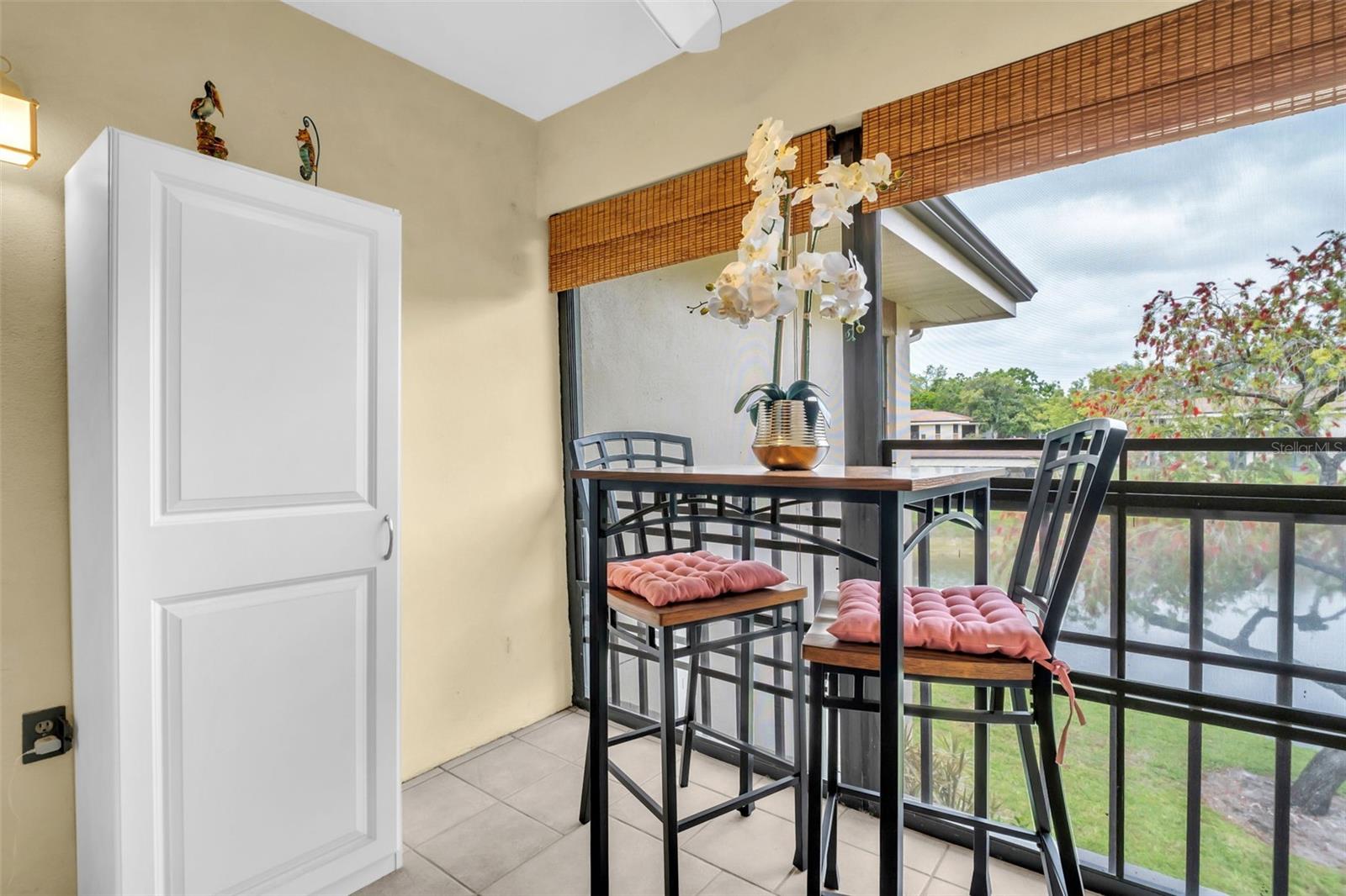 Screened balcony for year-round enjoyment~