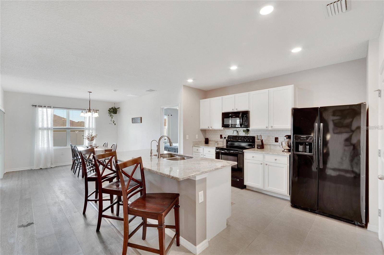 10324 GEESE TRAIL CIR, SUN CITY CENTER, FL, 33573