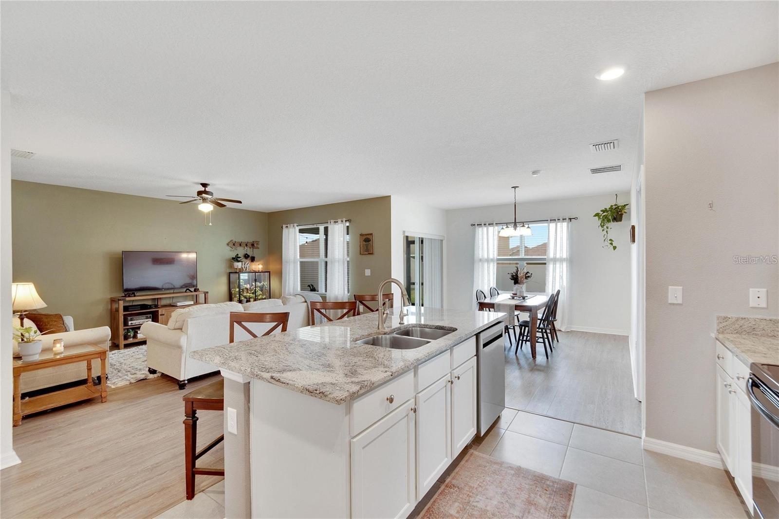10324 GEESE TRAIL CIR, SUN CITY CENTER, FL, 33573