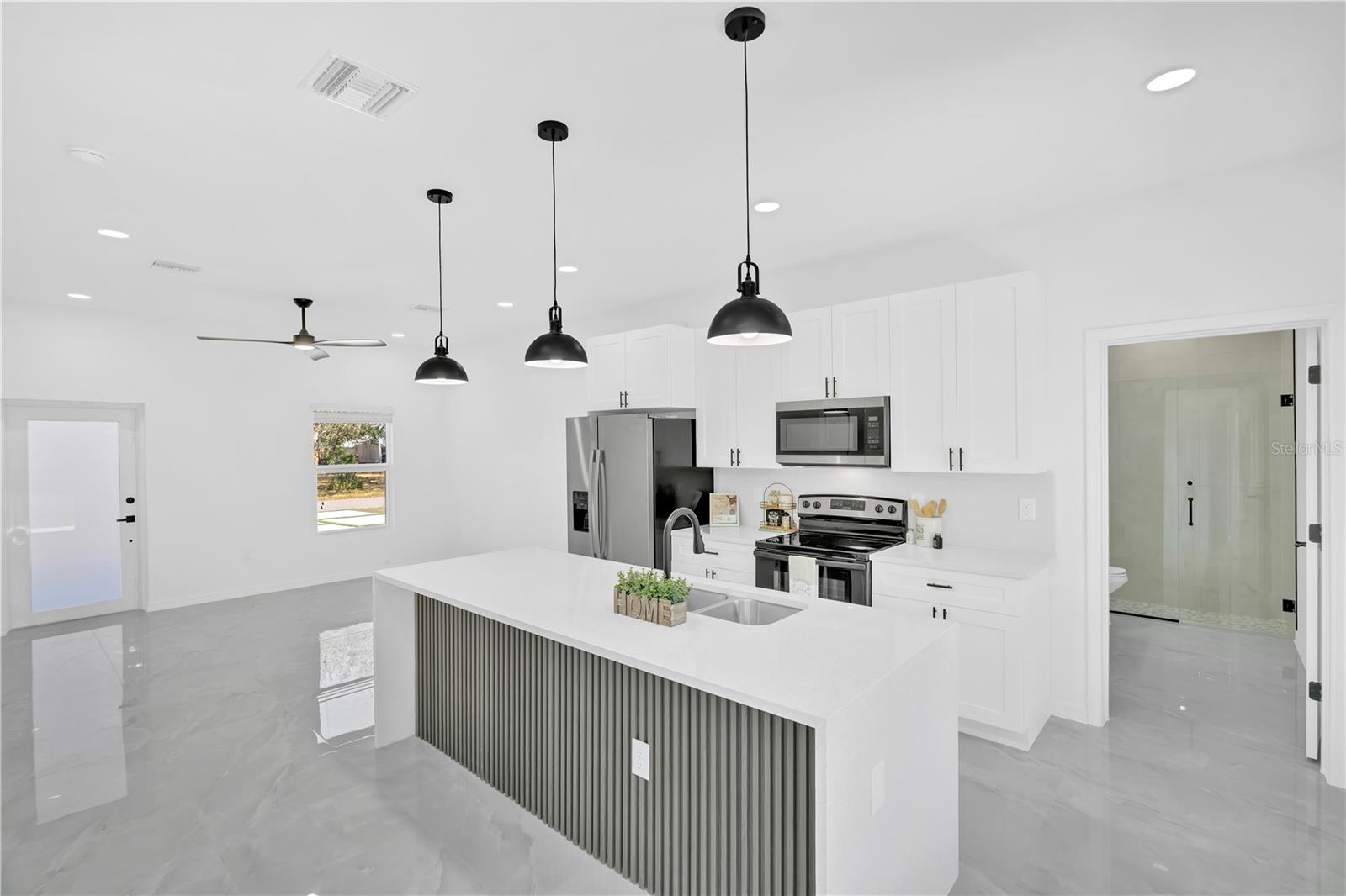 30095 BEECH RD RD, PUNTA GORDA, FL, 33982