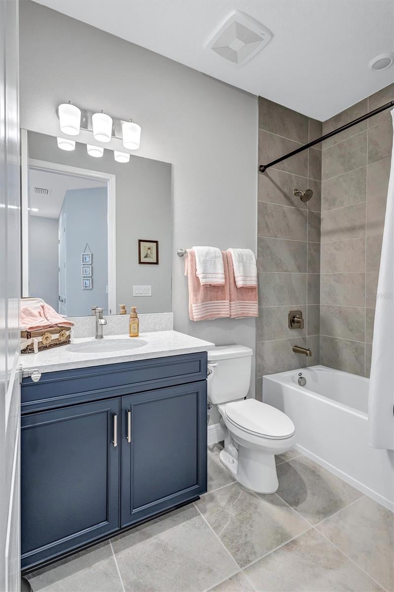 17241 SAVORY MIST CIR, BRADENTON, FL, 34211