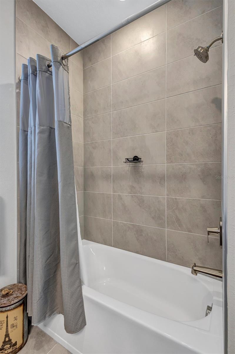 17241 SAVORY MIST CIR, BRADENTON, FL, 34211