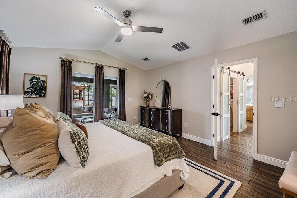 106 1ST AVE NE, LUTZ, FL, 33549