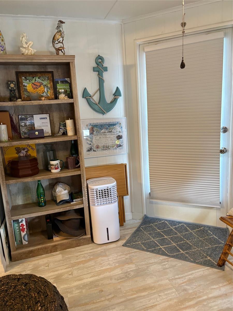 10297 N LAKE DR #79, LARGO, FL, 33773