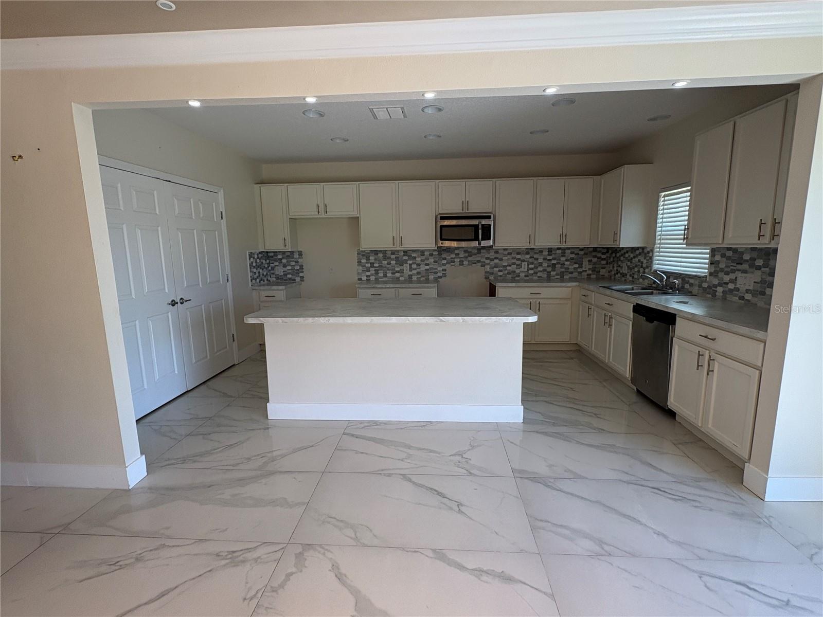 2237 CYPRESS LAKE PL, KISSIMMEE, FL, 34758